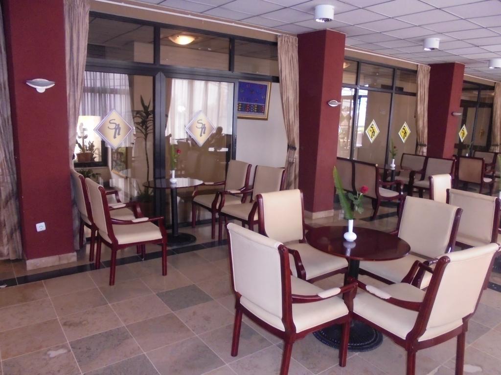 Soramba Hotel Business Plc Addis Abeba Buitenkant foto