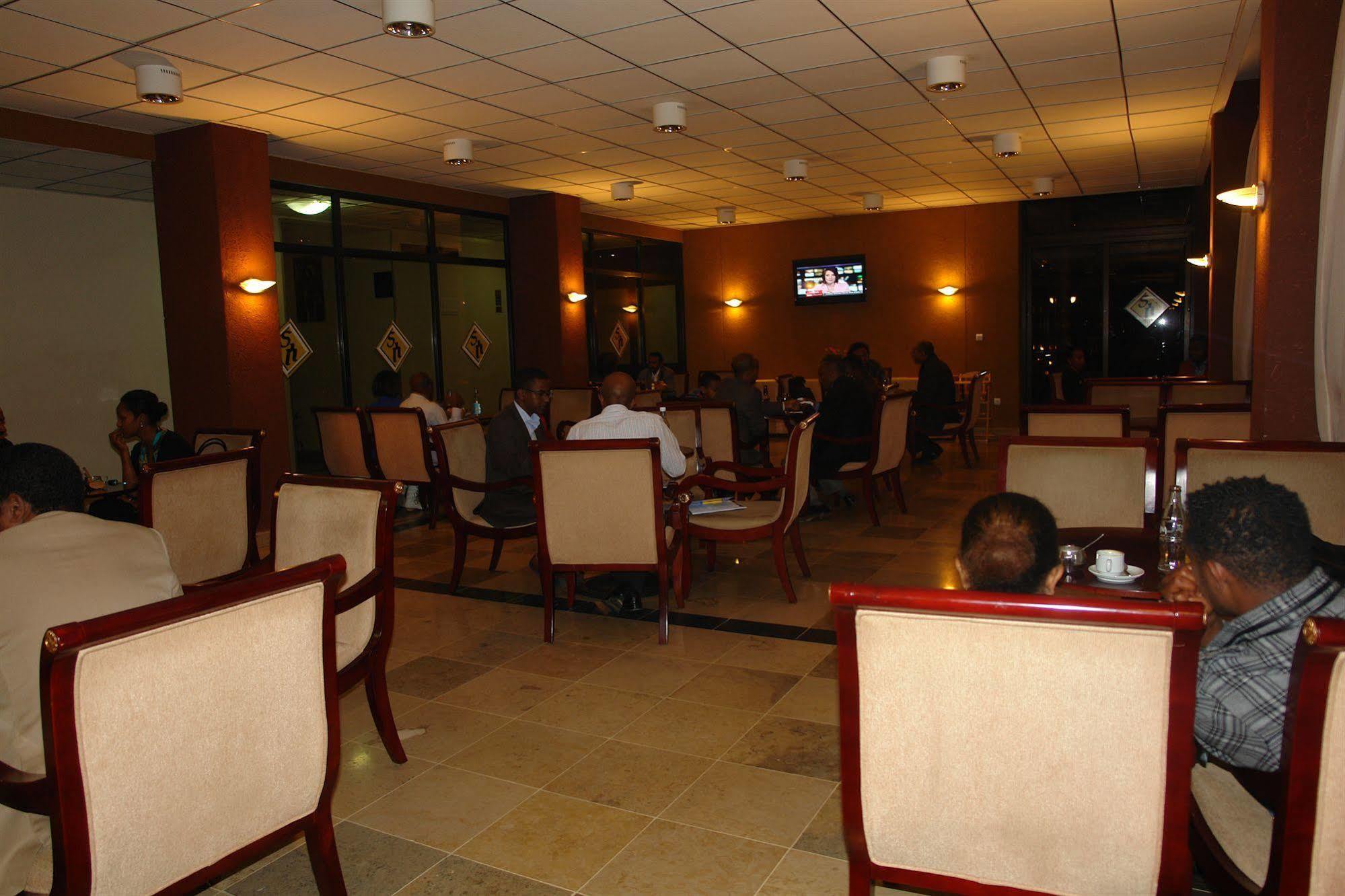 Soramba Hotel Business Plc Addis Abeba Buitenkant foto